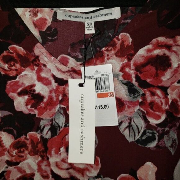 Cupcakes and Cashmere Jimmy Floral Print d… - Picture 2 of 5